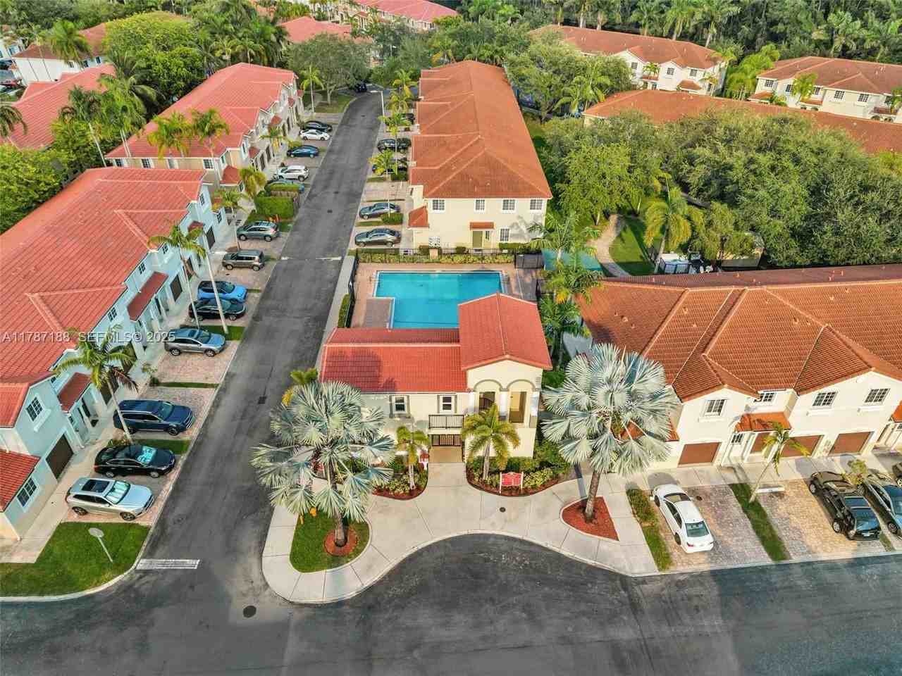 21205 Northwest 14th Place #819 - Photo 2 of 37