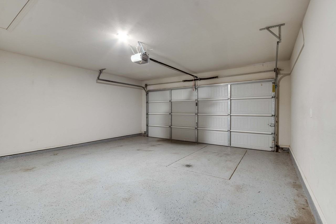 8815 Southwest 45th Court - Photo 6 of 18