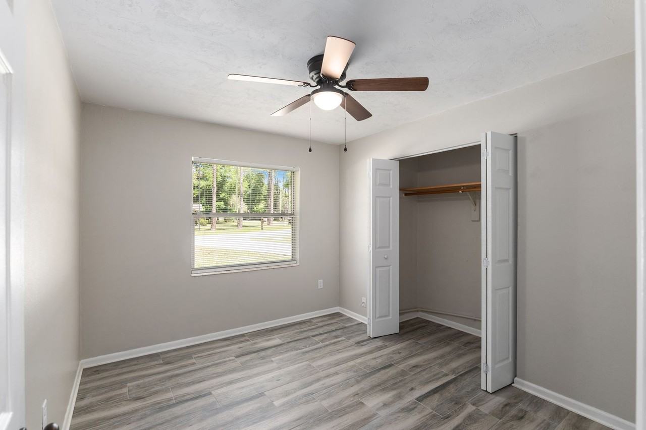 605 Northwest 9th Avenue - Photo 6 of 11