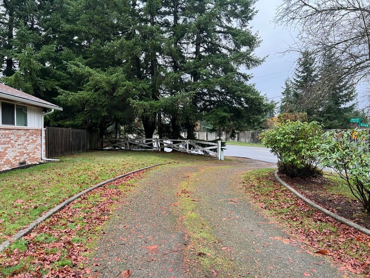 16866 Southeast 286th Street - Photo 4 of 27