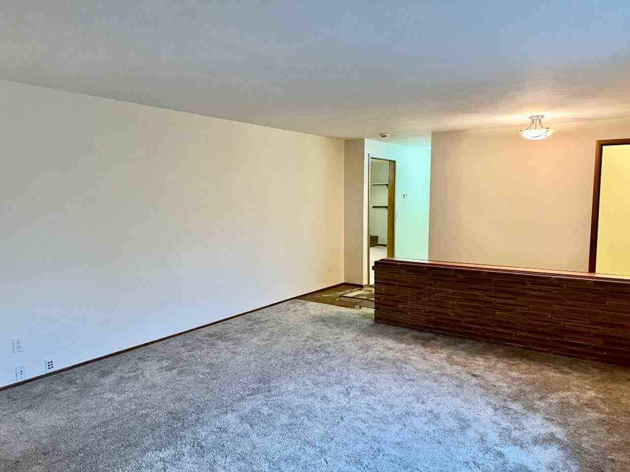 16866 Southeast 286th Street - Photo 6 of 27