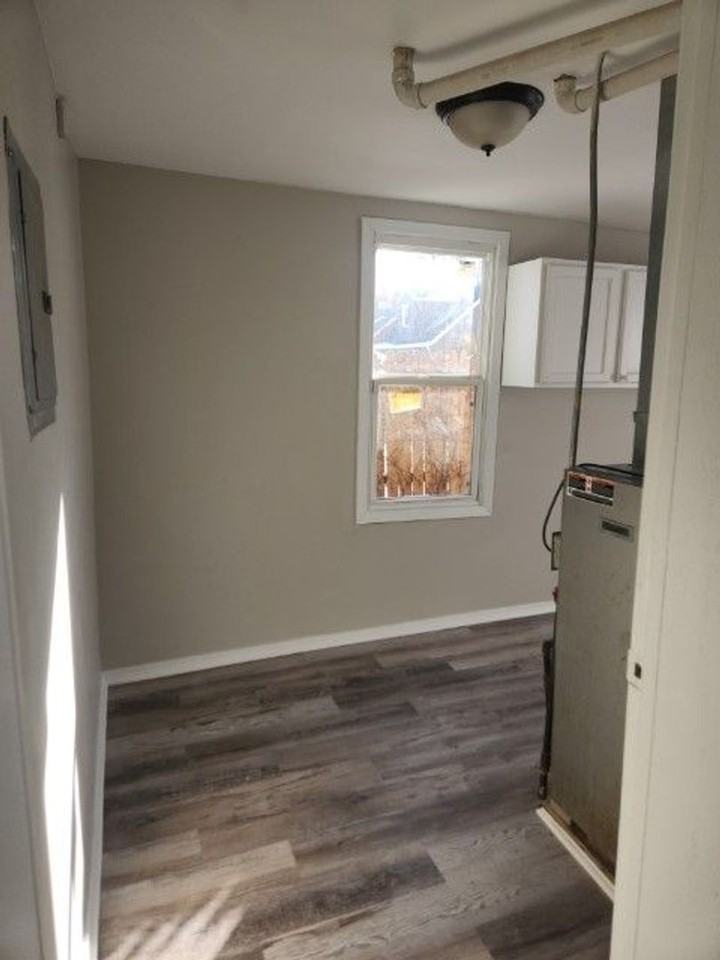 5120 North 56th Street - Photo 4 of 8