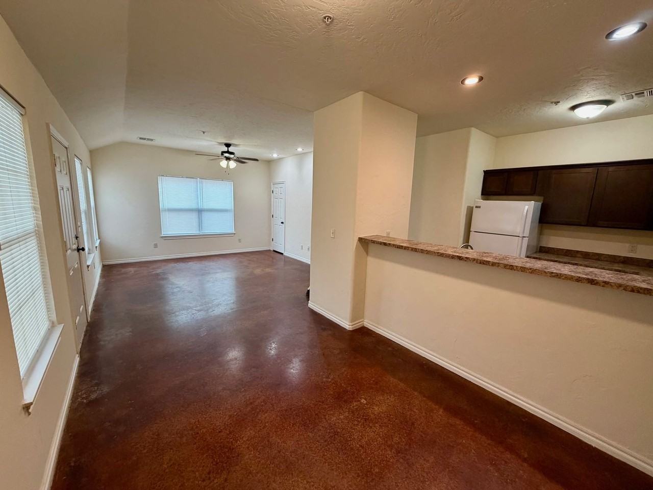 1511 West London Street - Photo 2 of 11