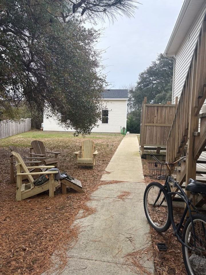 803 Swan Street - Photo 3 of 19