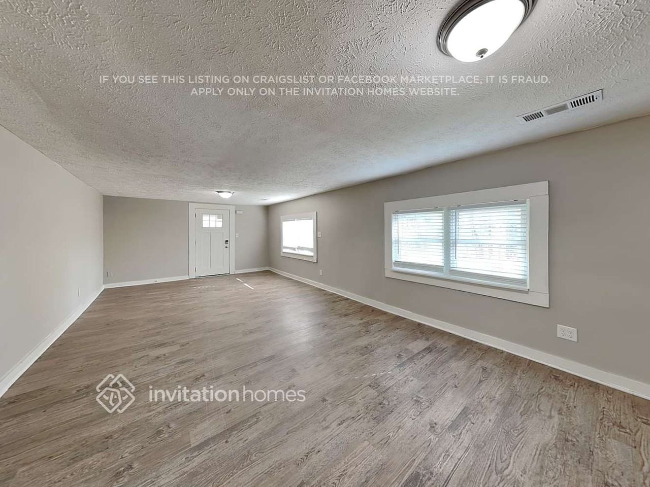 547 Rustic Rd - Photo 4 of 25