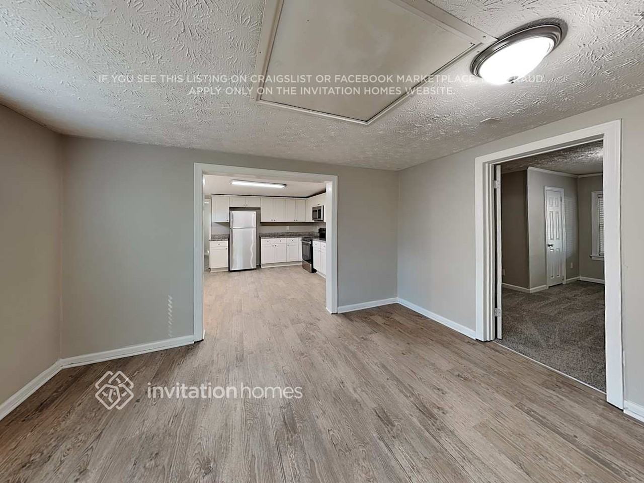 547 Rustic Rd - Photo 5 of 25