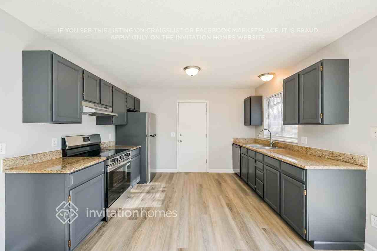 17964 East Utah Place - Photo 7 of 19