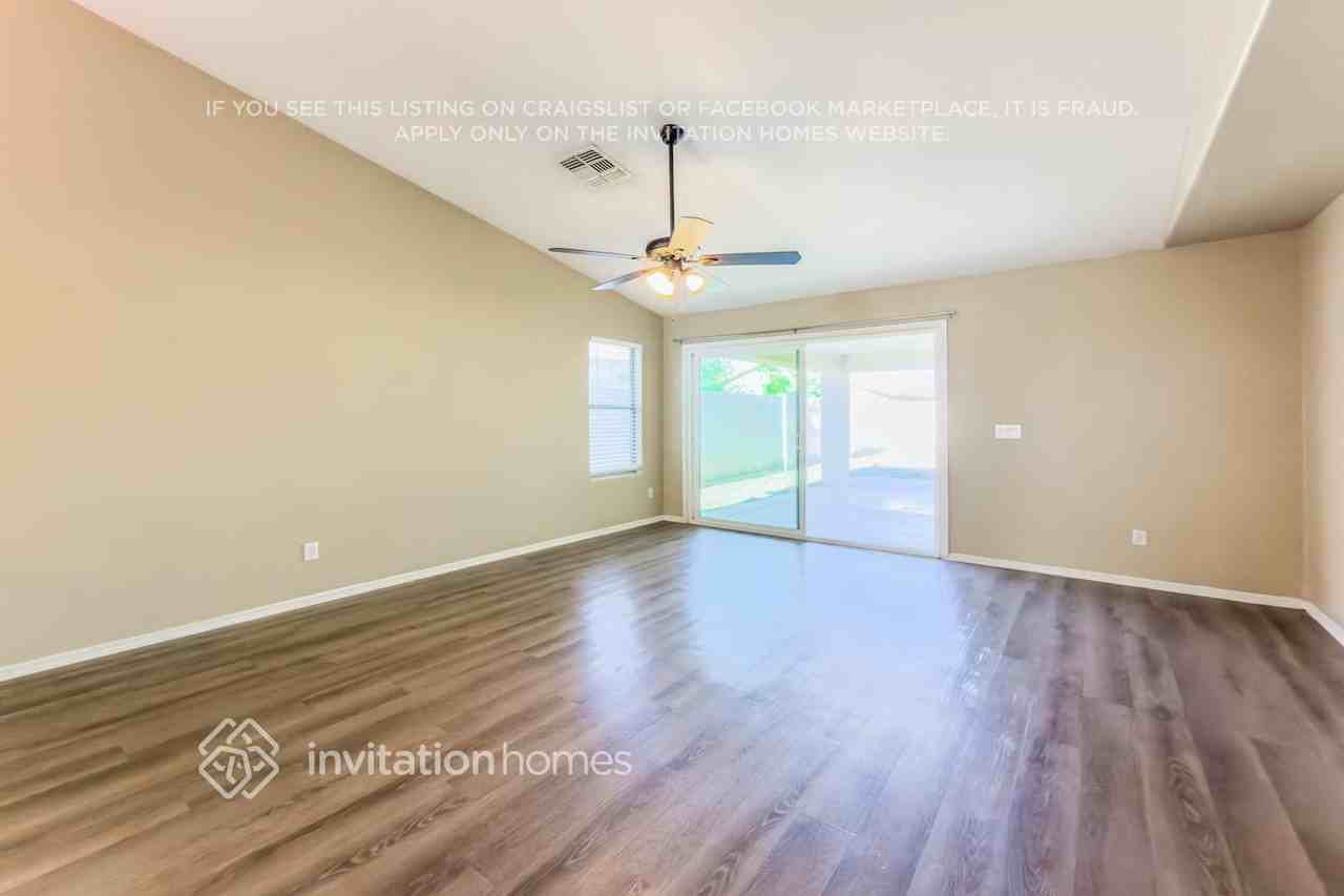 2724 E Concho Ave - Photo 4 of 17