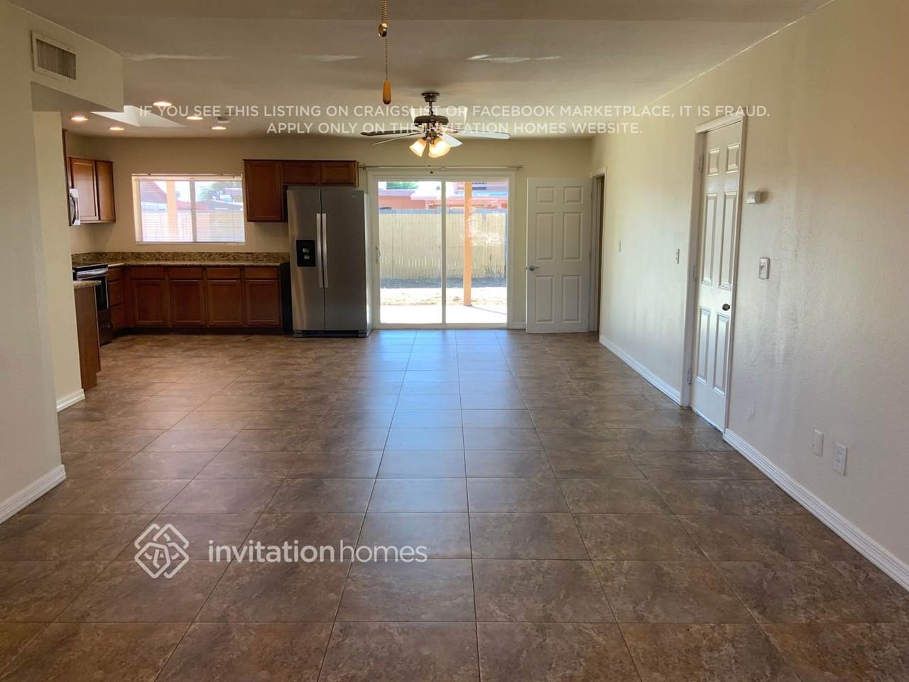 3033 East Corrine Drive - Photo 5 of 13