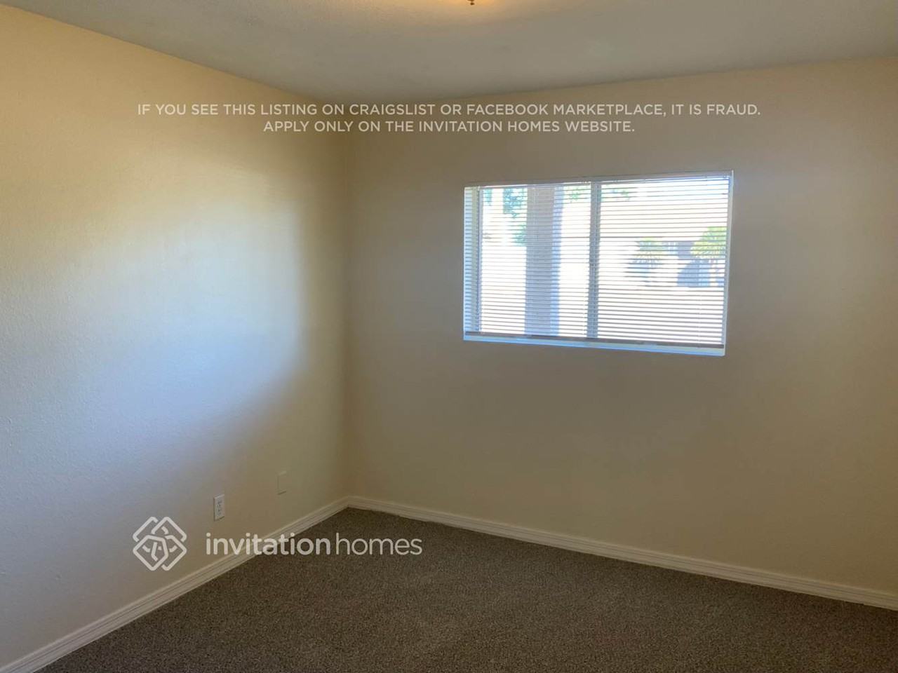 3033 East Corrine Drive - Photo 6 of 13