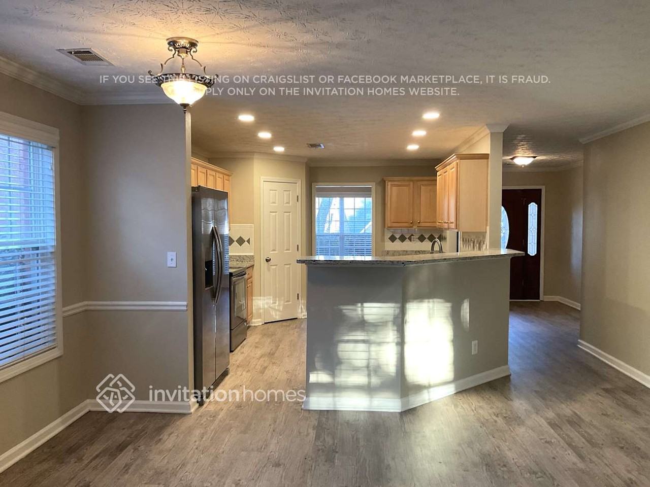 1212 Liverpool Pointe - Photo 5 of 13