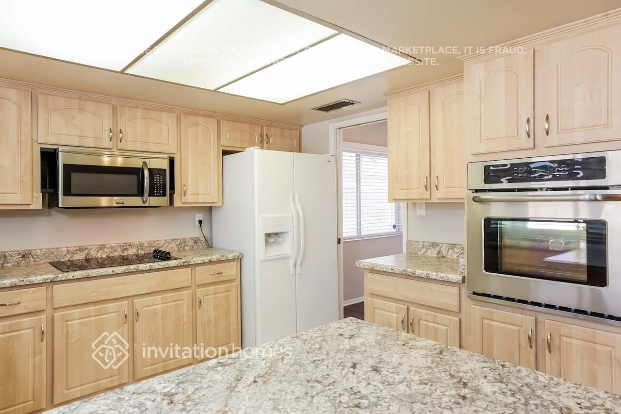 4516 West Hayward Avenue - Photo 7 of 16