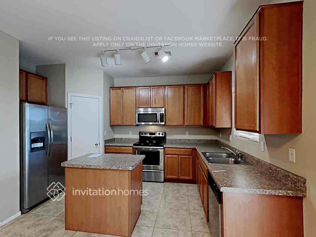 9535 East Belmont Avenue - Photo 7 of 18