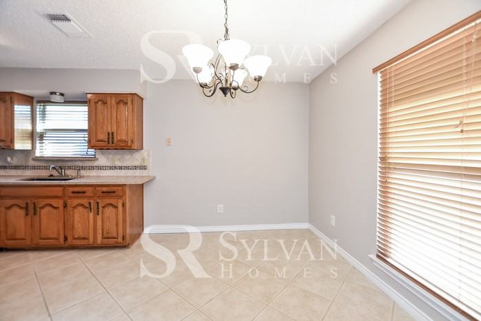 1642 Clydesdale Dr - Photo 7 of 17