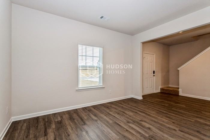 816 Athens Lane - Photo 5 of 24