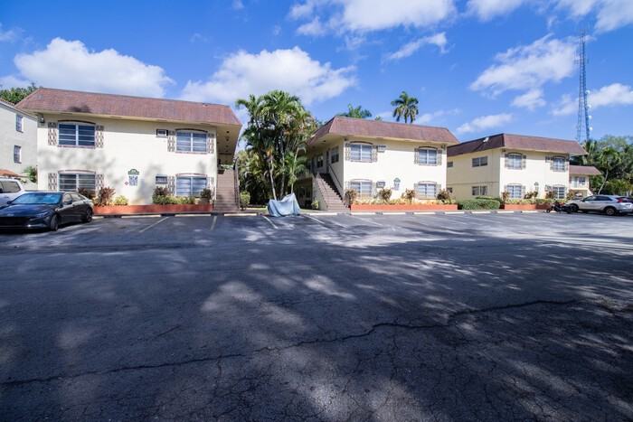 1411 Southwest 2nd Street #1 - Photo 6 of 7