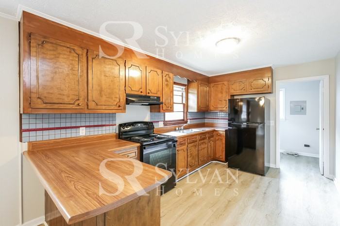 413 Boling Road - Photo 5 of 16