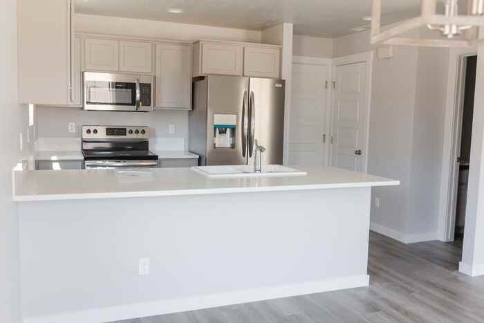 1018 East Martello Lane - Photo 4 of 16