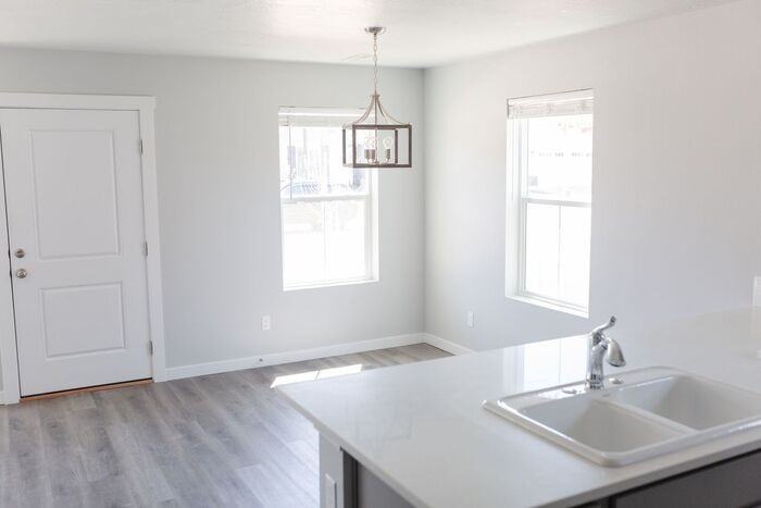 1018 East Martello Lane - Photo 6 of 16