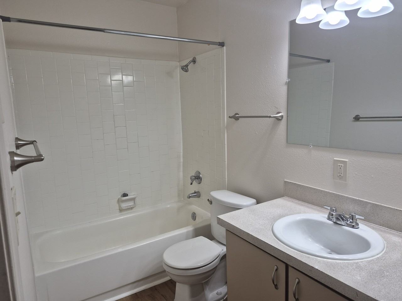 3420 Sw Alice St #14 - Photo 2 of 18