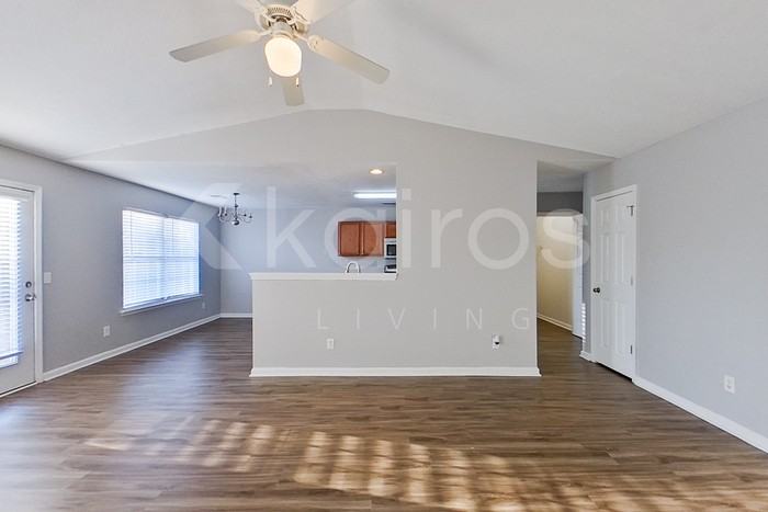 261 Alexander Pointe Drive - Photo 4 of 21