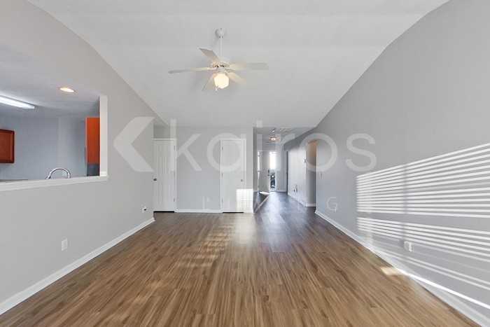 261 Alexander Pointe Drive - Photo 5 of 21