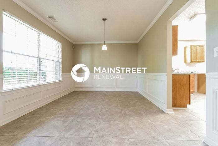 6998 Bonnes Boulevard Southeast - Photo 4 of 15