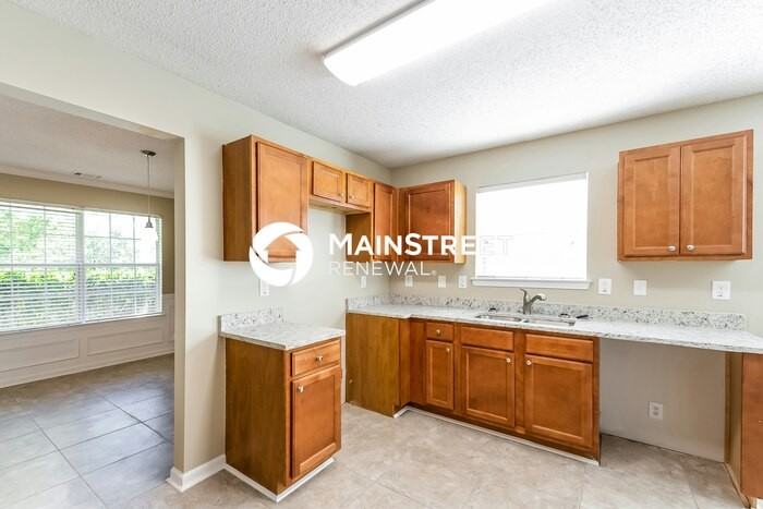 6998 Bonnes Boulevard Southeast - Photo 6 of 15