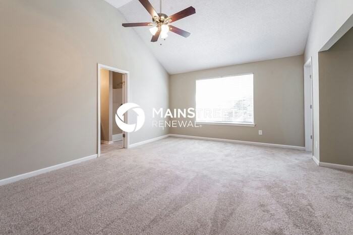 6998 Bonnes Boulevard Southeast - Photo 7 of 15