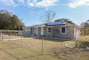 featured image of 119 Lenox Parkway #1