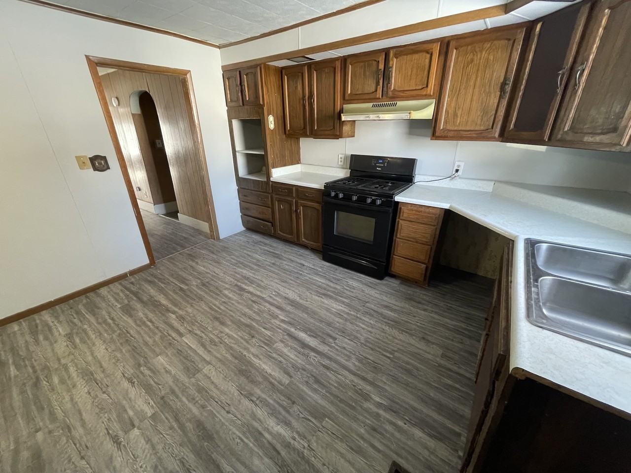 308 Stewart Street #NA - Photo 4 of 17