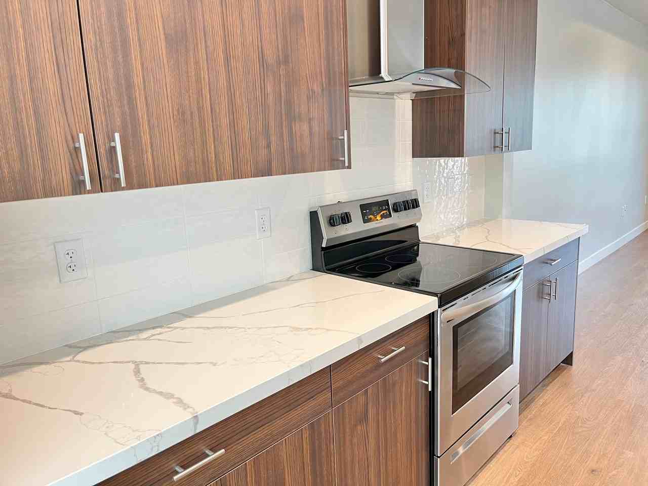 915 East Missouri Avenue #16 - Photo 6 of 50