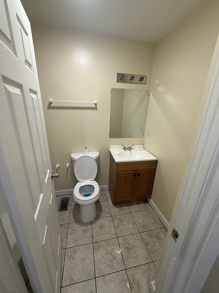 115 Lloyd Street #1 - Photo 5 of 8