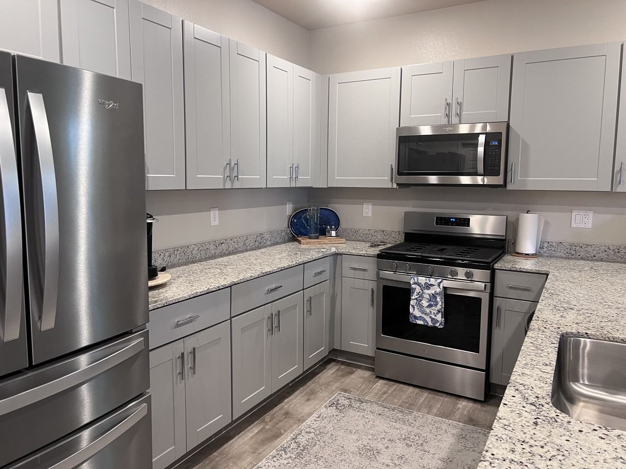 7546 Crested Moon Street - Photo 3 of 11