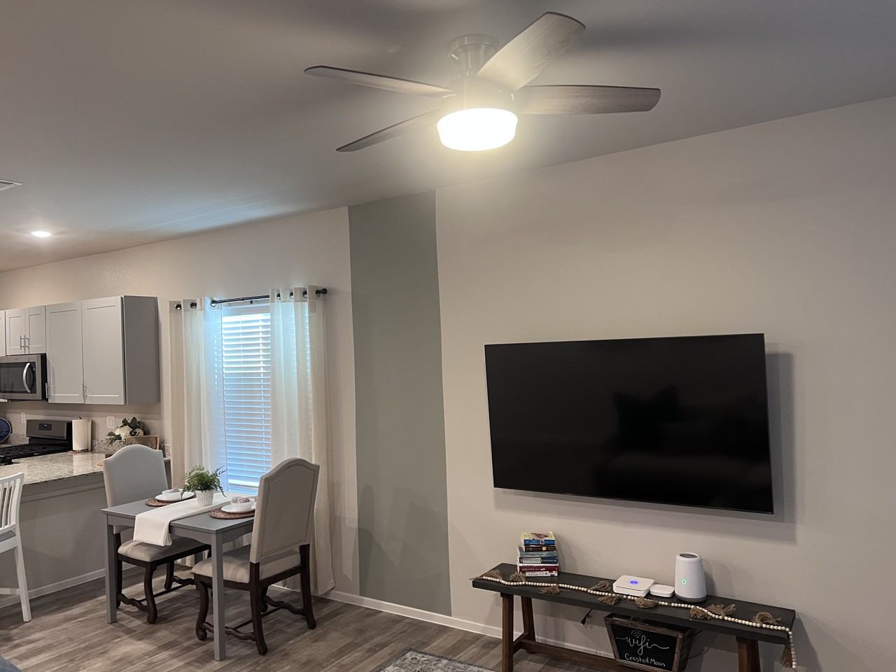 7546 Crested Moon Street - Photo 4 of 11