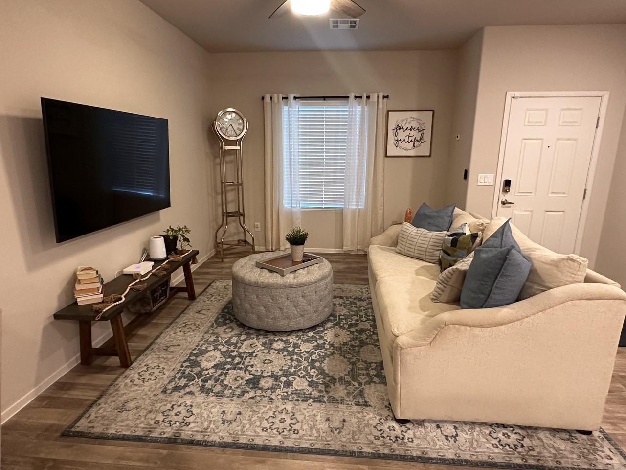 7546 Crested Moon Street - Photo 6 of 11