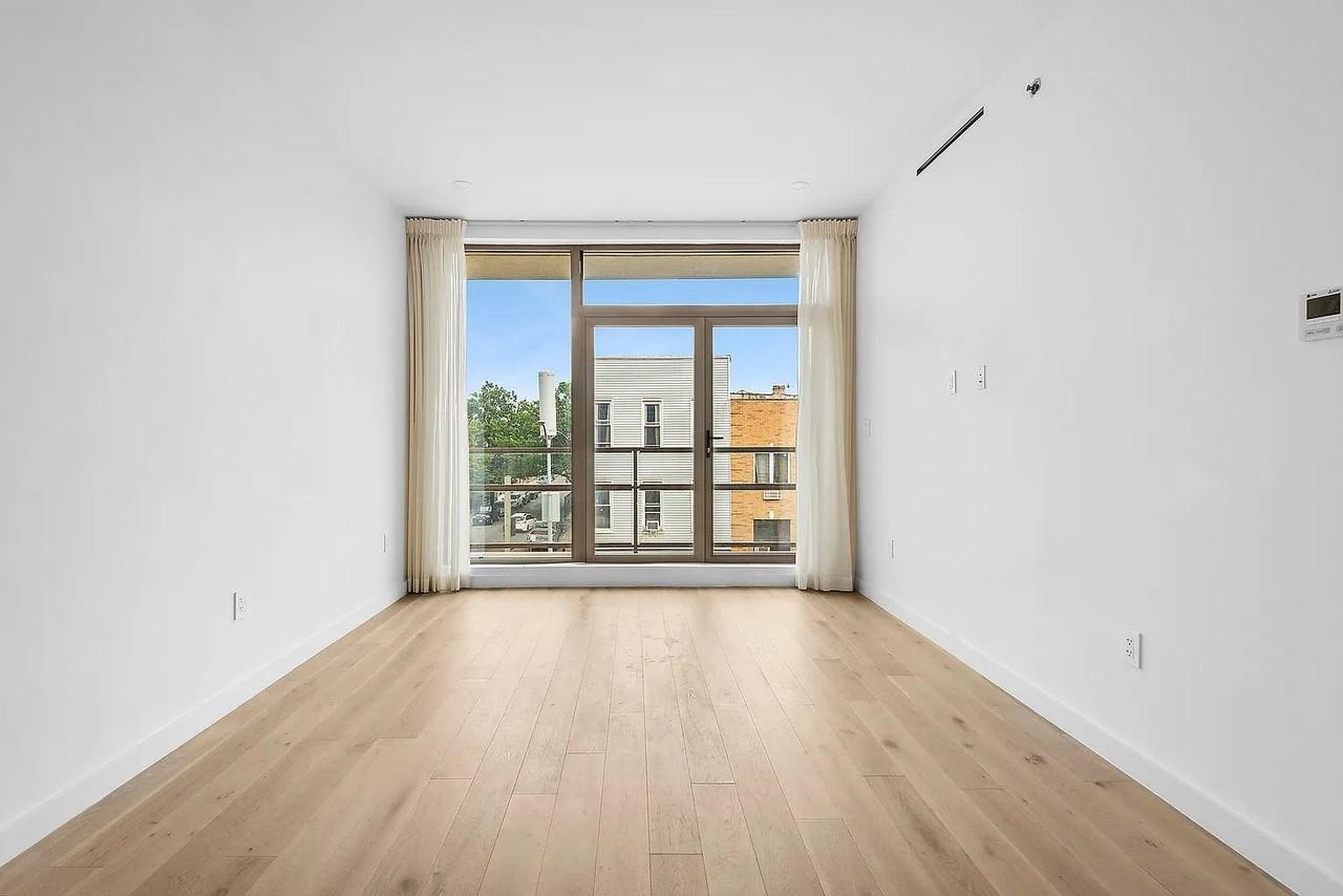 373 Palmetto Street - Photo 2 of 10