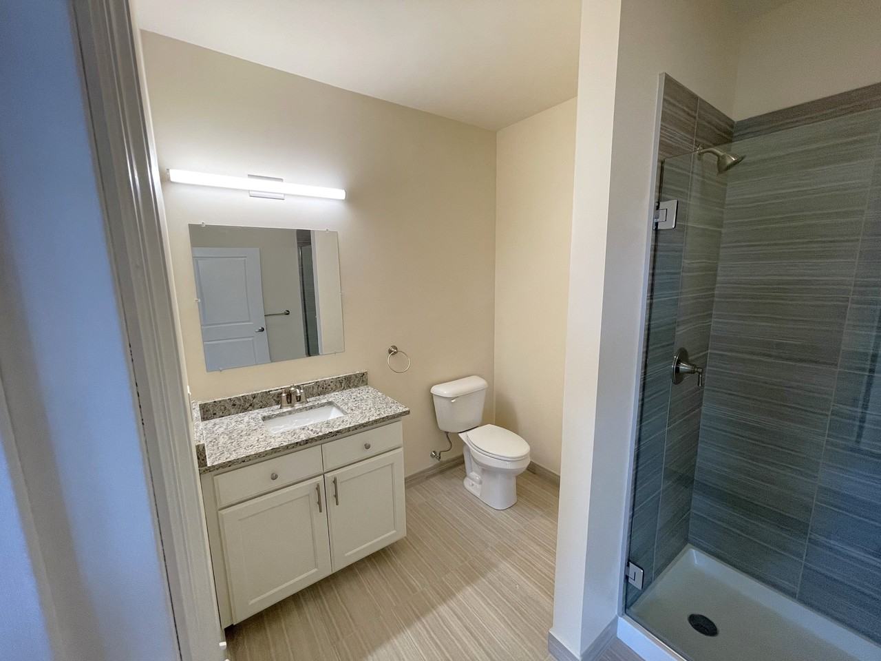 192 Erie Boulevard #604 - Photo 5 of 15