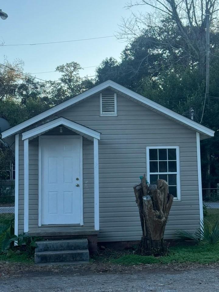 3720 Theresa St - Photo 2 of 2