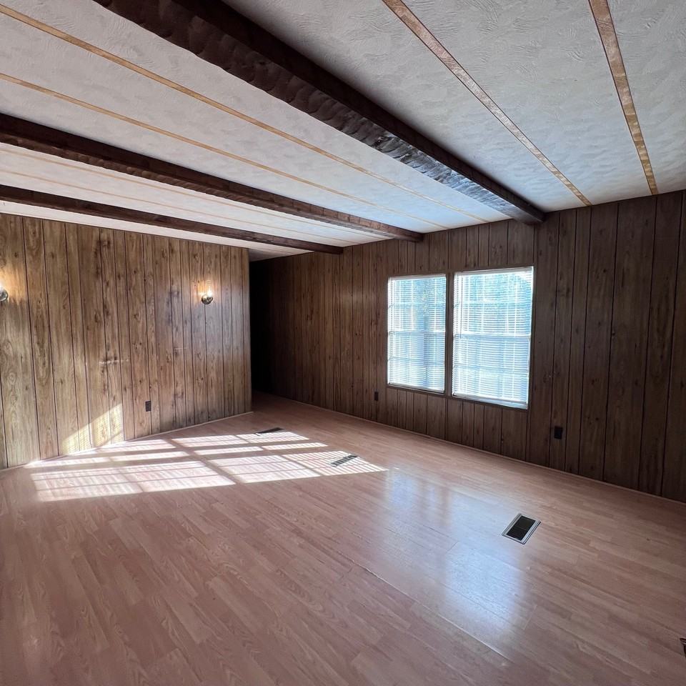 282 Pete Martin Drive #NA - Photo 3 of 27