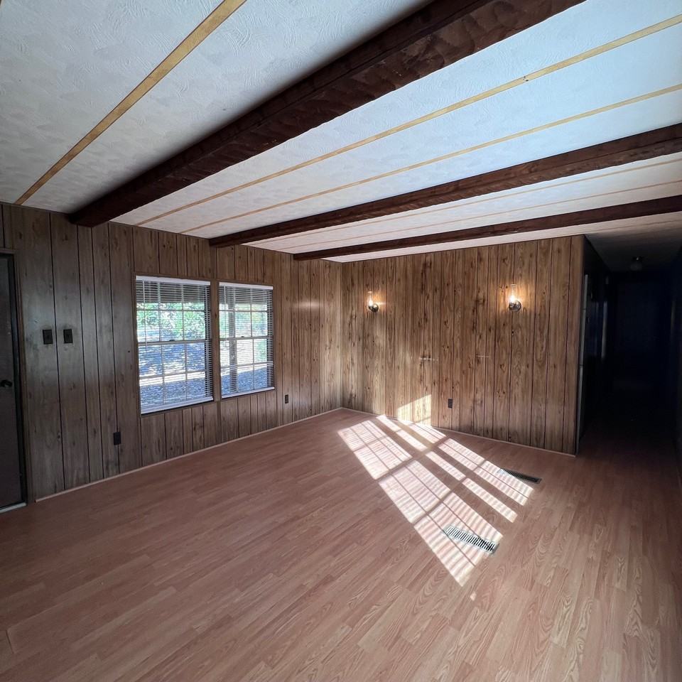 282 Pete Martin Drive #NA - Photo 4 of 27