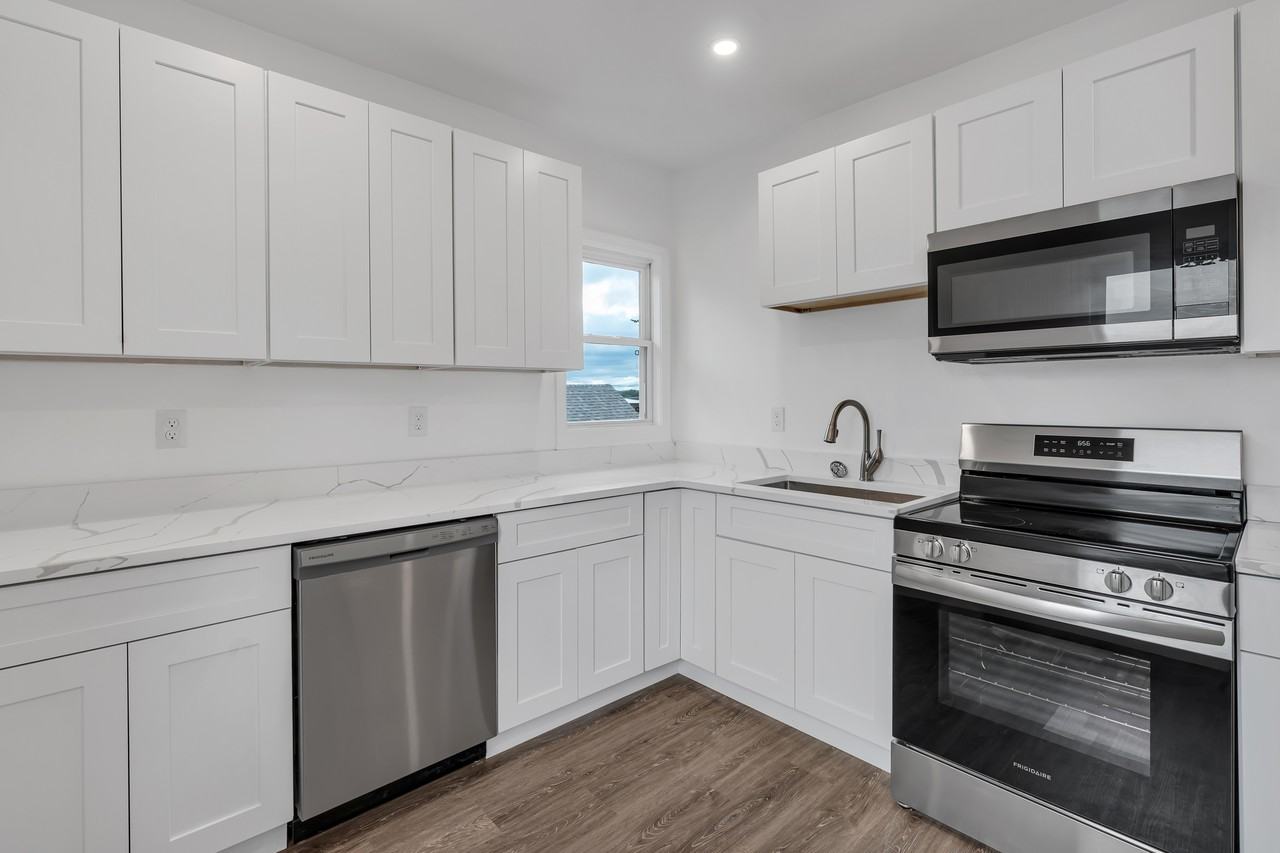 1320 Elmwood Avenue #3 - Photo 3 of 19