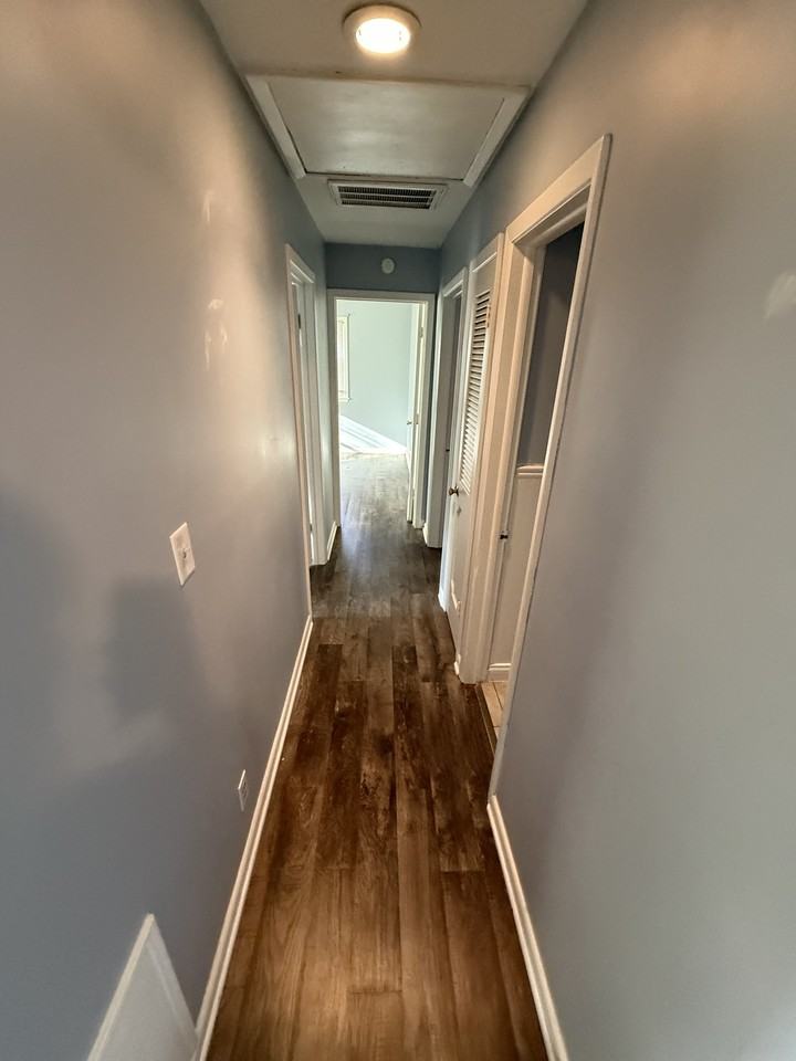 118 South Crysler Avenue - Photo 6 of 11