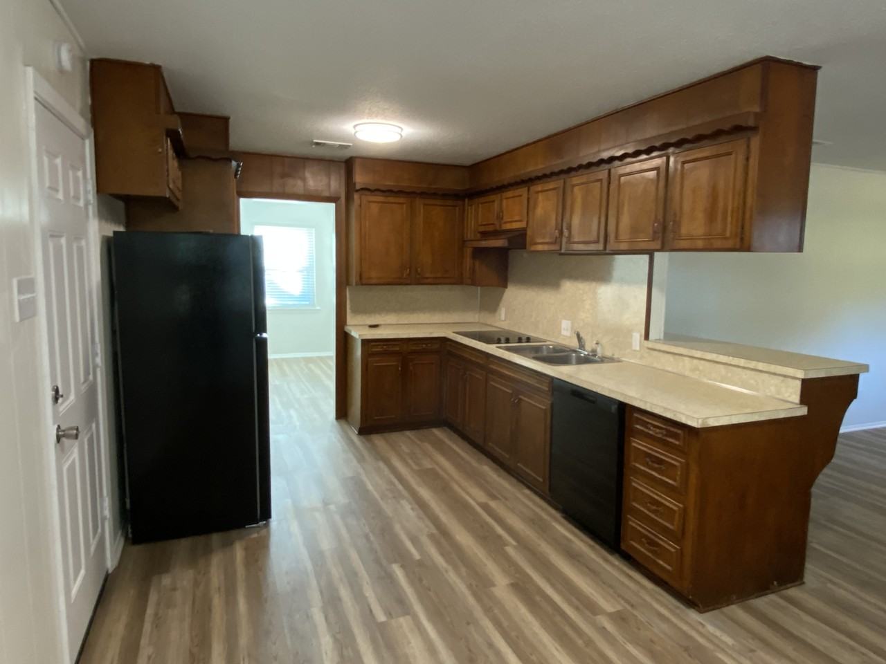 1217 Scott Drive #NA - Photo 6 of 16