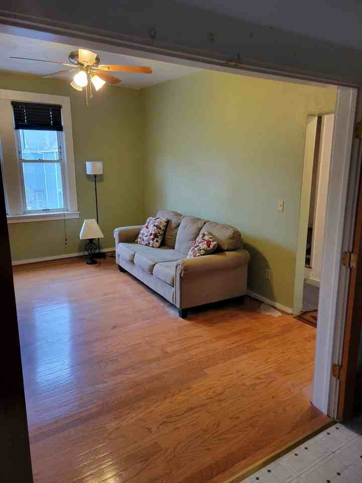 314 Augusta Street - Photo 4 of 20