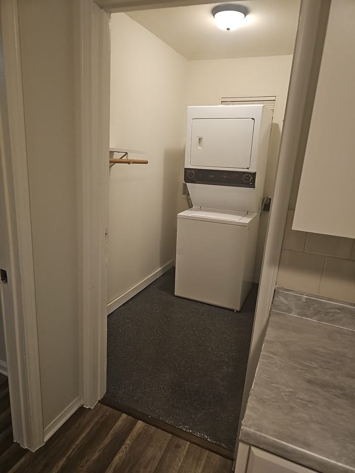 West Navajo Street #1 - Photo 5 of 29