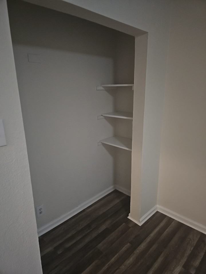 West Navajo Street #1 - Photo 6 of 29