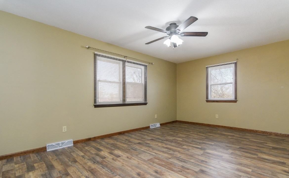 404 Elm Tree Drive #NA - Photo 5 of 20