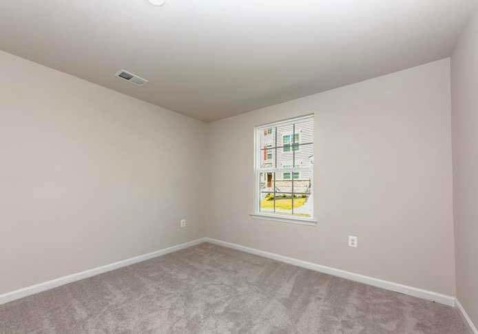 1124 Dovetail Circle - Photo 5 of 12