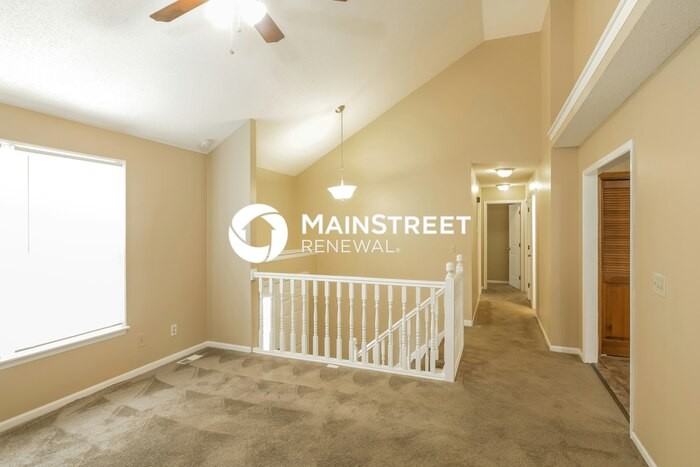 525 Kenneth Lane - Photo 6 of 17